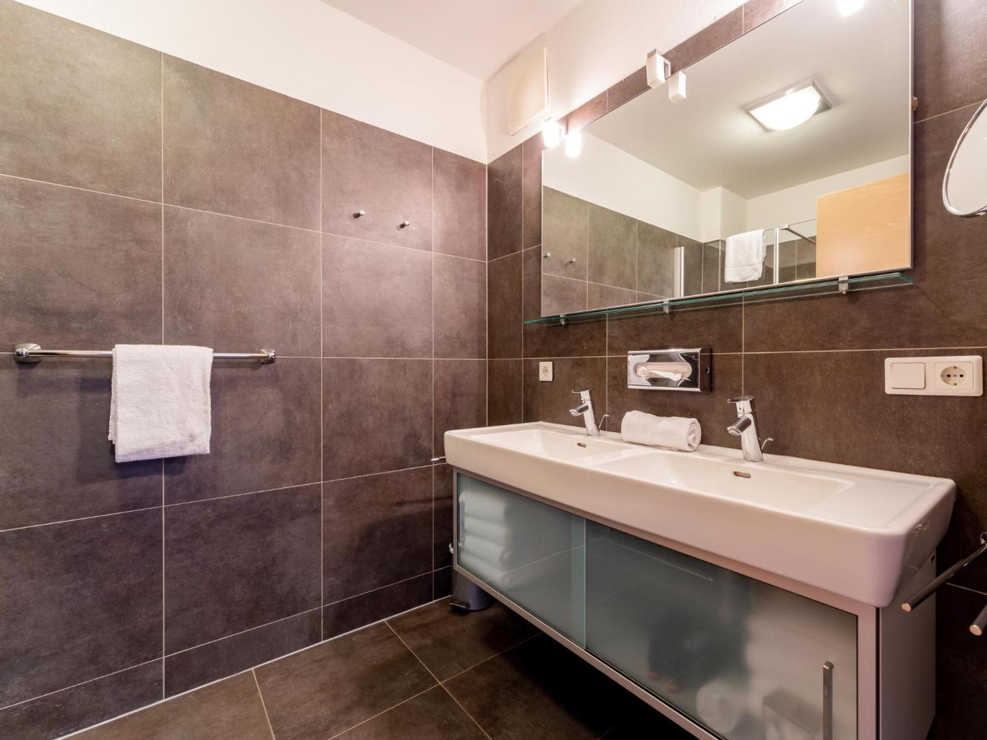 Mountainview Apartment Kaprun Bagian luar foto